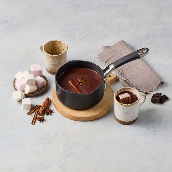 Product detail view: for heating milk and small sauces – hard-anodised aluminium – Anolon Endurance+ Nonstick Induction Milkpan 14cm/0.9L