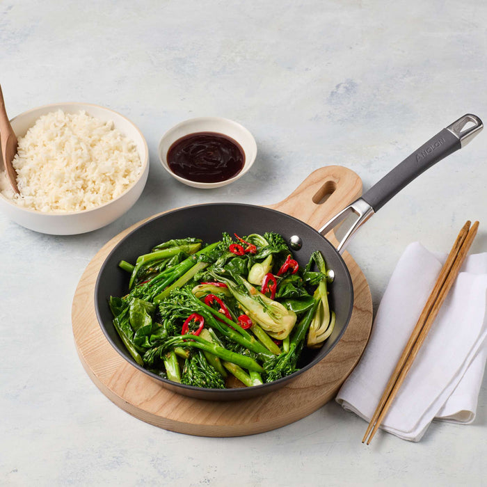 Product detail view: for searing, frying and everyday cooking – hard-anodised aluminium – Anolon Endurance+ Nonstick Induction Open French Skillet 20cm