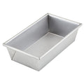 For baking loaves and banana bread – alumised steel – Anolon Pro-Bake Loaf Pan 23 x 13cm