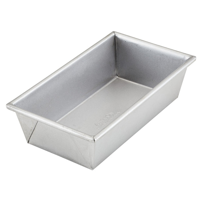 For baking loaves and banana bread – alumised steel – Anolon Pro-Bake Loaf Pan 23 x 13cm