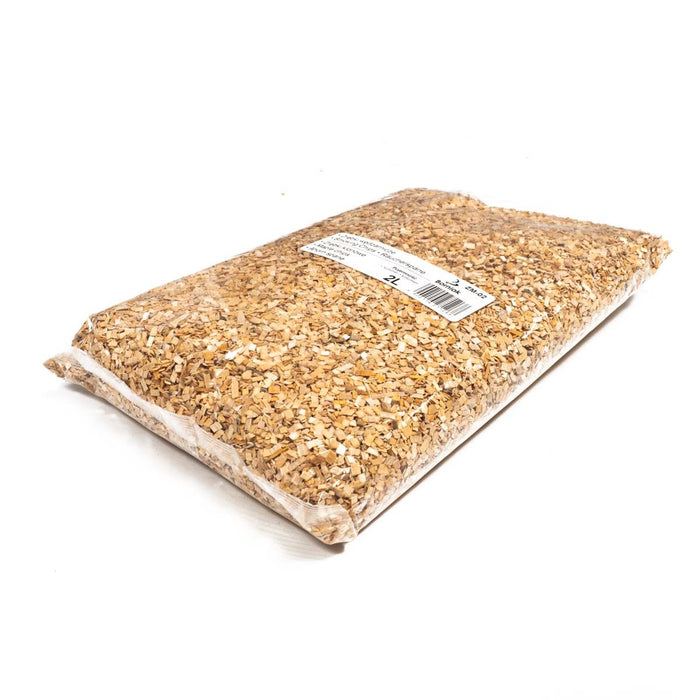 Borniak Maple Smoking Chips in sealed bag for outdoor grilling