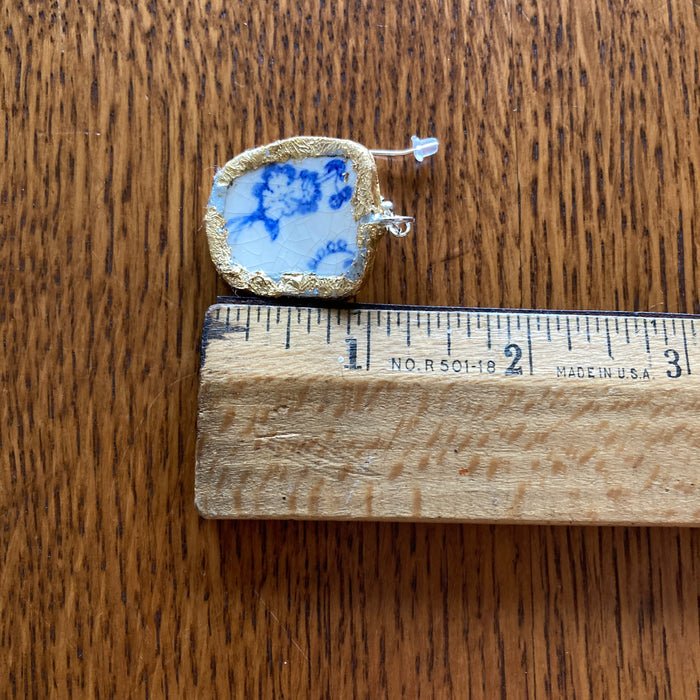 Broken Pottery Artisan Made Earrings Unbranded Blue Floral Plate Handcrafted Dangle Earrings