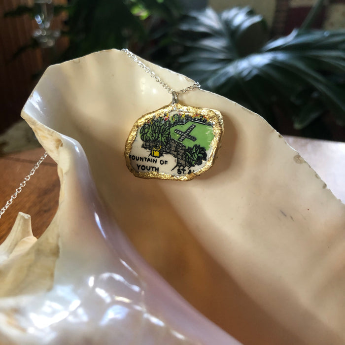 Broken Pottery Artisan Made Fountain Of Youth Pendant Florida Collectors Plate Handcrafted Necklace 1 3/8in x 1in