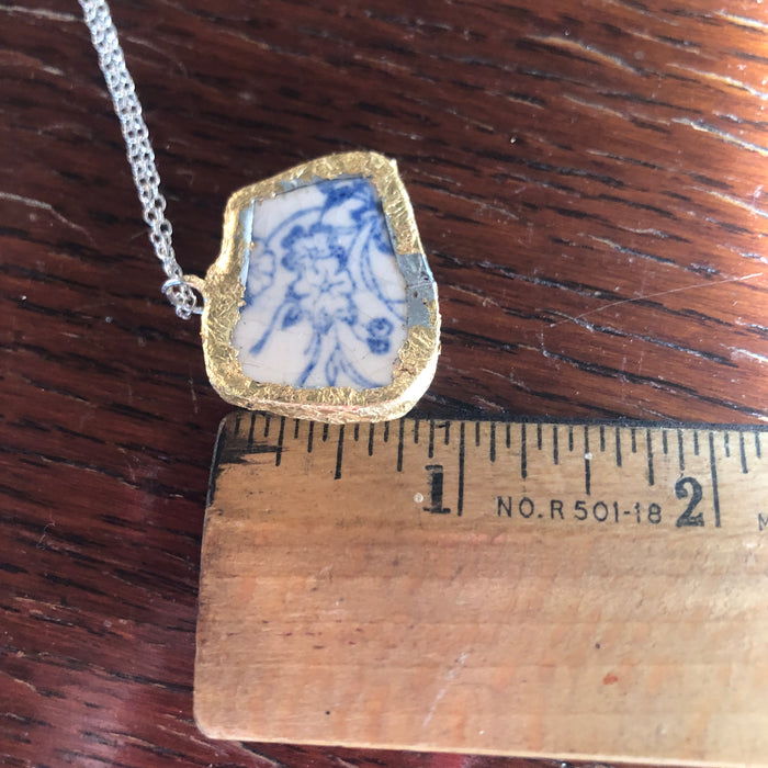 Broken Pottery Artisan Made Pendant Unbranded Blue Floral Plate Handcrafted Necklace 1.25 in x 1 in