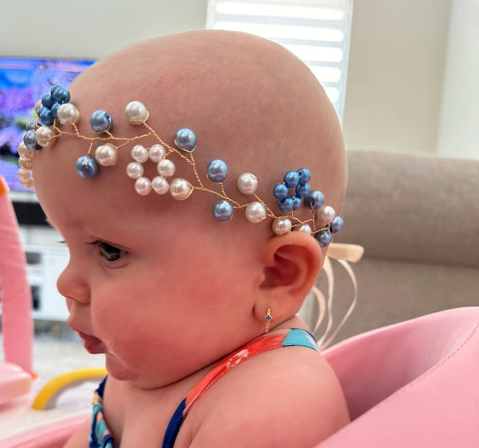Gaby Pearls Wreath Satin Wrap