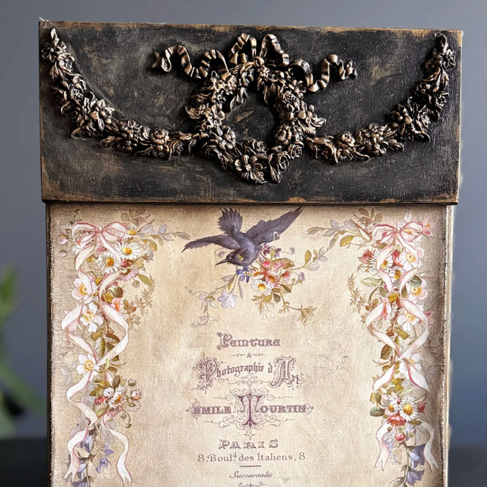 IOD Wreath & Swags Decor Mould - Iron Orchid Designs - Spring 2026