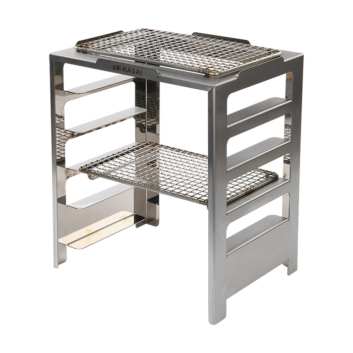 Stainless steel outdoor grill rack with adjustable height shelves