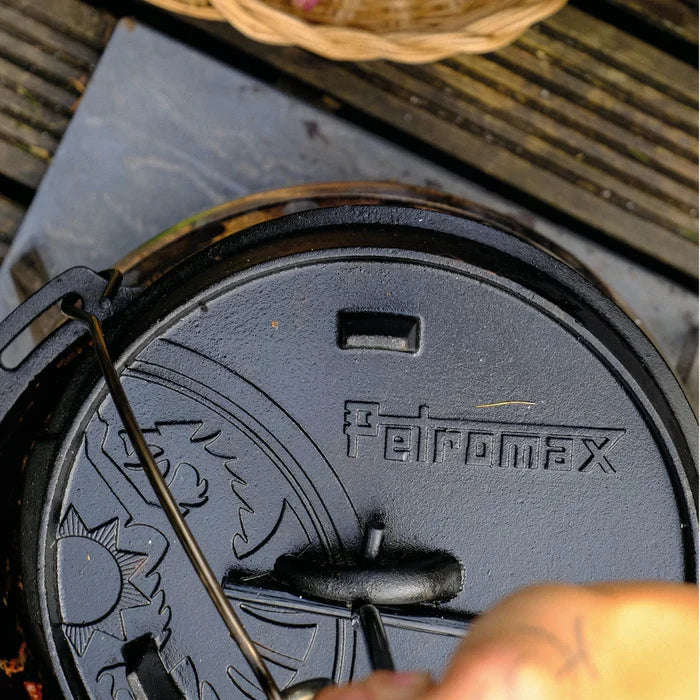 Petromax 3.5L Cast Iron Dutch Oven