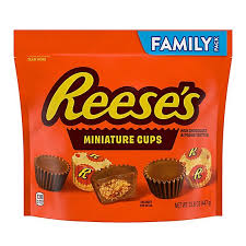 REESE'S CANDY 15.8 oz Family Size "Reese's Miniatures"
