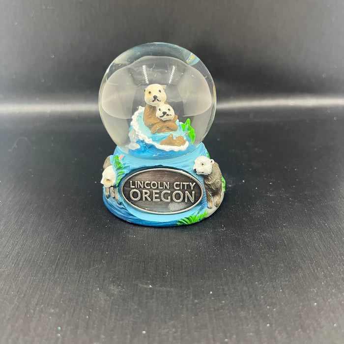 Sea Otter 45 mm Snow Globe