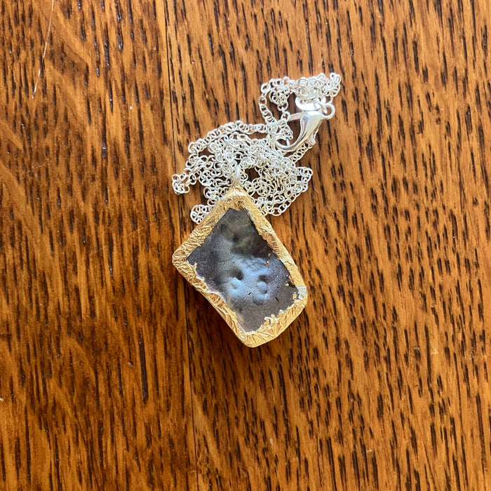 Sea Turtle Artisan Made Broken Plate Pendant Handcrafted Necklace 7/8in x 1in