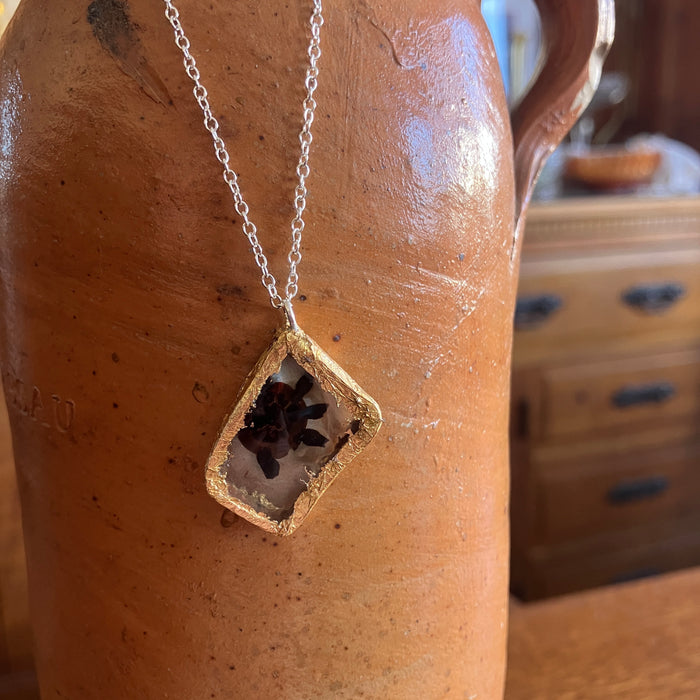 Sea Turtle Artisan Made Broken Plate Pendant Handcrafted Necklace 7/8in x 1in