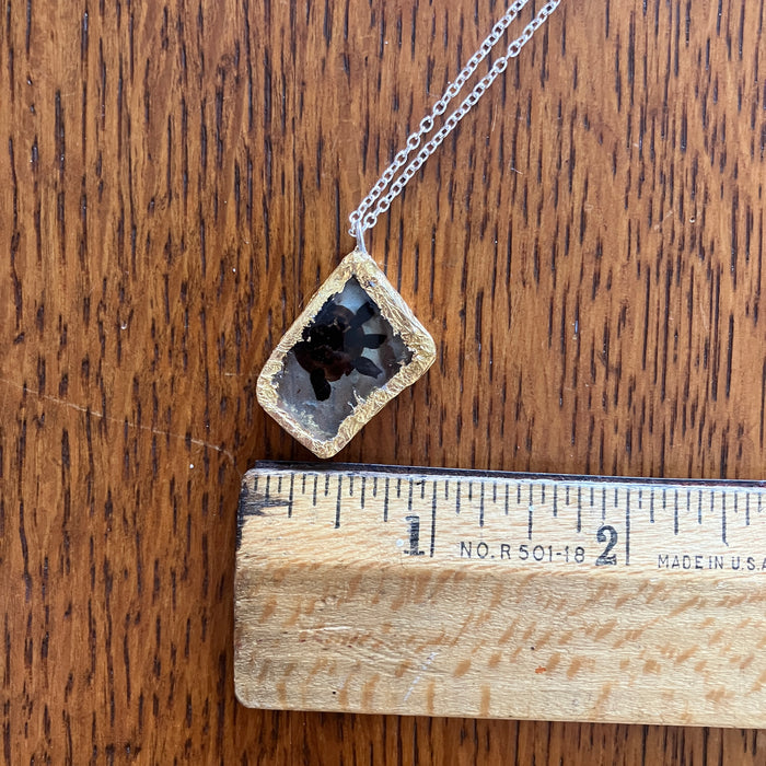 Sea Turtle Artisan Made Broken Plate Pendant Handcrafted Necklace 7/8in x 1in